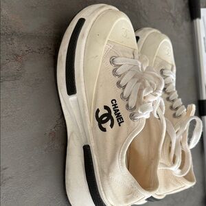 Be Inspired Cream and Black Sneakers